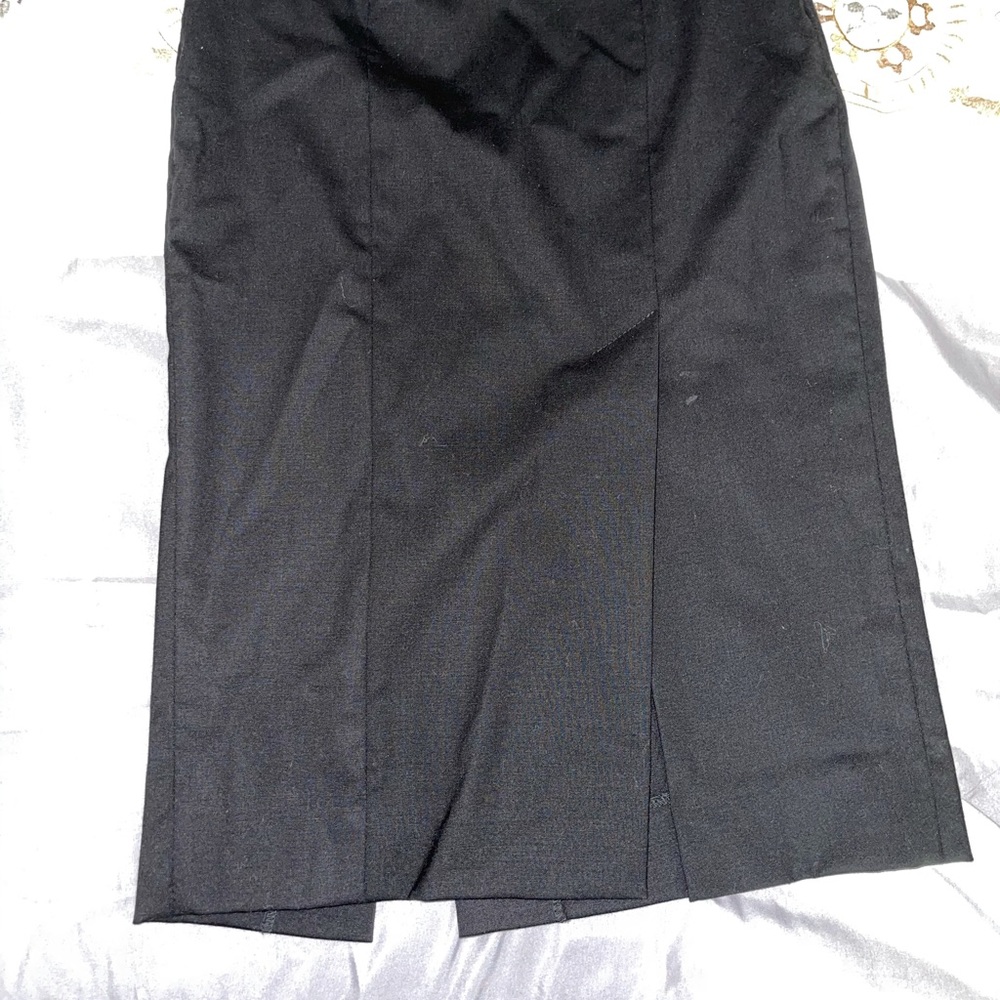 BEBE SIZE 0 PENCIL SKIRT WITH SIDE SLITS